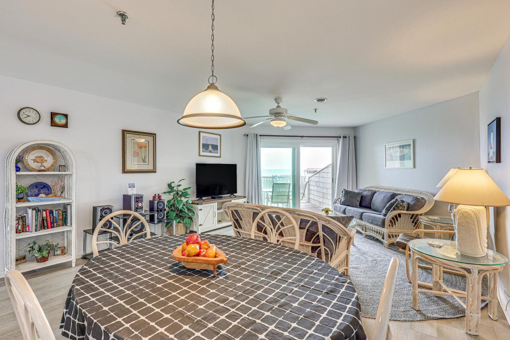 Oak Island Beachfront Condo With Community Pool Exterior foto